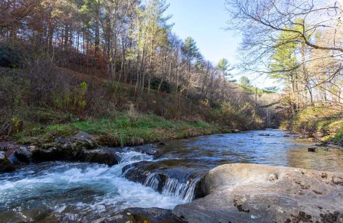 Fleetwood House | Hidden Cabin on Old Field Creek