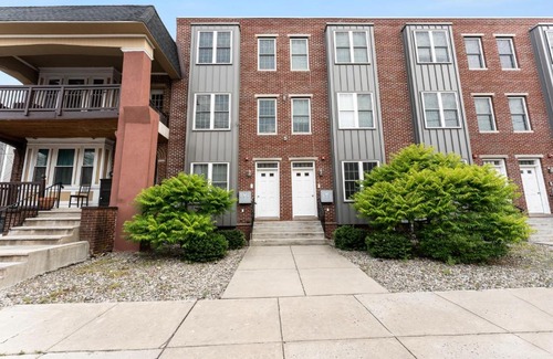 West Philadelphia Apartment | Hidden Gem