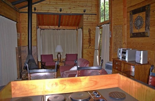 Giant's Castle Game Reserve Ski Chalet | Hidden Gem with magnificent lake and mountain views.