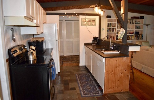 Katama House | Hidden Katama Gem with a Beautiful Backyard