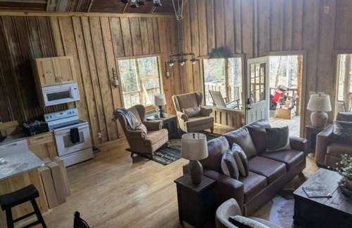 Abbeville Cabin | Hidden Oaks Grand Cabin #1