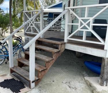 Caye Caulker House | Hidden Treasure Vacation Home Blue Bay Cottage