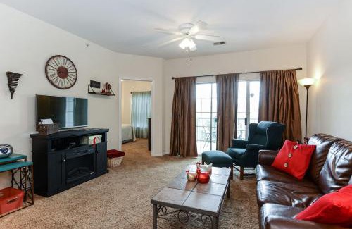 Branson Apartment | Hideaway at Holiday Hills