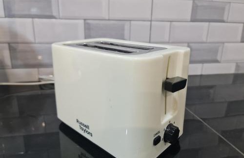 Taman Dato Haji Abdul Samad Villa | Hideaway Villa 20-46pax 9R9B PRIVATE POOL, KTV, BBQ, ARCADE GAMES, 3min to BEACH