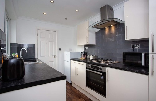 Sunderland House | High Barnes Haven: 3BR Retreat
