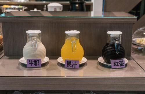 East District Hotel | High Cloud Motel