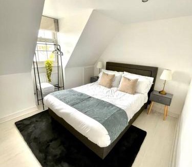 Chelmsford Apartment | High-End 2 Bed Maisonette in Beaulieu Park