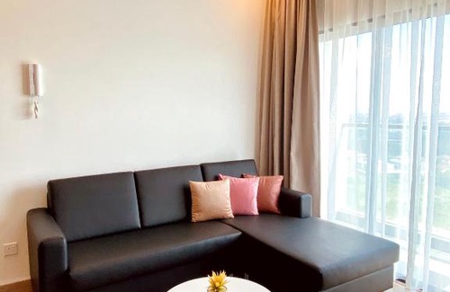 Kampung Bukit Dukong Apartment | HIGH floor Corner Unit - Landmark Residence 1, Free Wi-Fi, Free Parking, Nice View