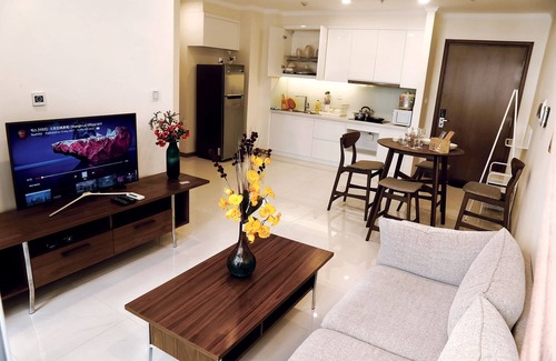 Hang Xanh Apartment | High-floor River-view Apartment