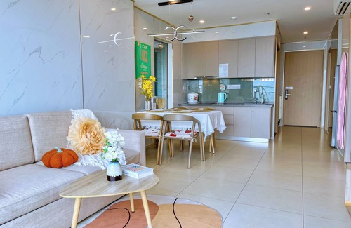Vung Tau Apartment | High floor Sea View - 100 meters from the beach and free swimming pool