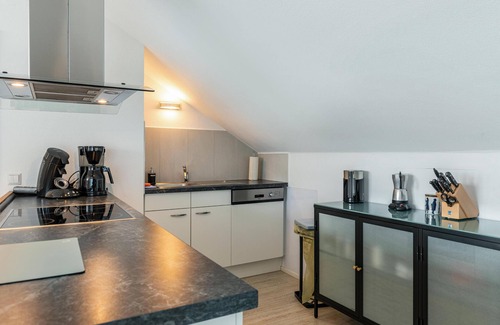 Meersburg Condo | High quality apartment with balcony and stunning lake and Alpine views