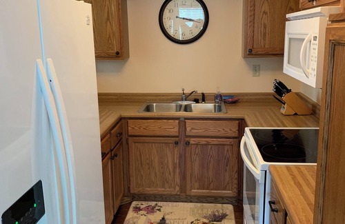 Kipling Cabin | High Tech Cabin in the Hills of Guernsey County