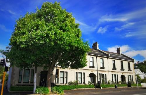 North Dunedin House | Highland House Boutique Hotel