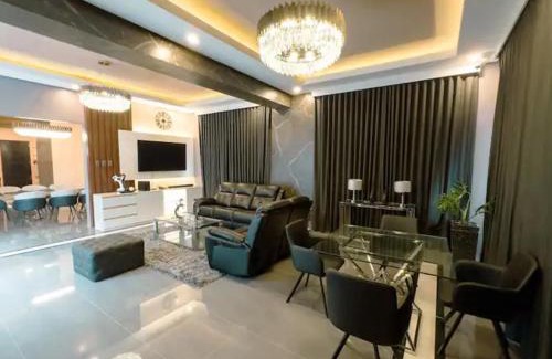 Alfonso House | Highland Villas Royale Corp