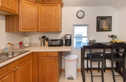 Bonnycastle Apartment | Highlands Gem: Super Clean Guest Suite Sleeps 6, Plenty of Beds for Everyone!