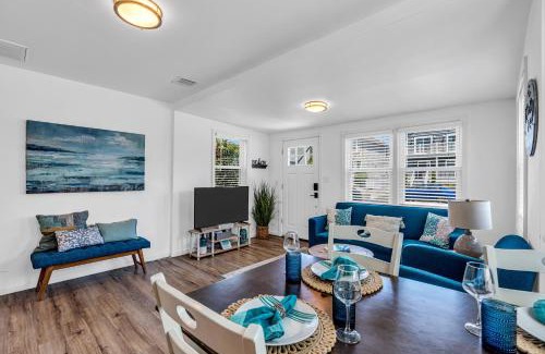 Wall House | Highly Rated Beach House - 6 Badges, Outdoor Patio, Grill - 3 Blocks to Beach & Boards