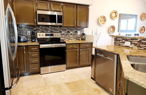 Casas Adobes House | HIGHLY RATED "Sonoran Secret" Updated 2br 2ba Omni Tucson National Golf Villa