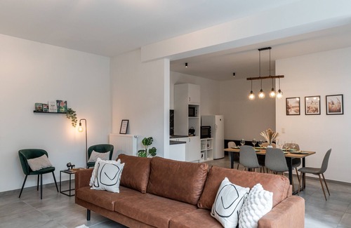 Eversel Apartment | Hike & Bike Home