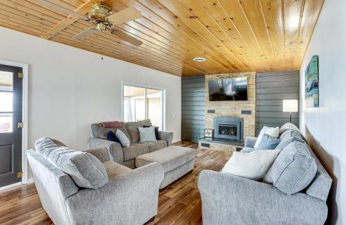 Baldwin House | Hike, Fish and Explore Lakefront Cottage in Baldwin