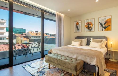 Vila Nova de Gaia Apartment | HILCROWN 39 Studios by LovelyStay