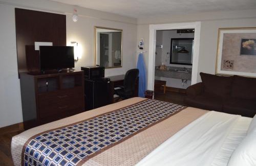 Marble Falls Hotel | Hill Country Inn
