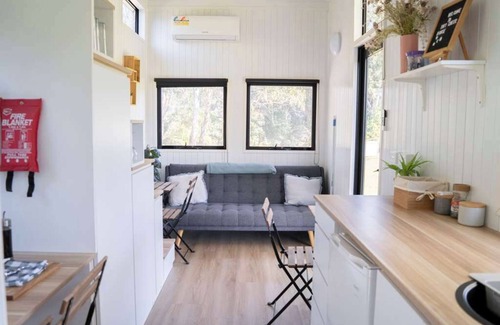 Perwillowen House | Hill Creek Tiny House 1 by Tiny Away
