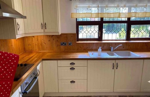 Grimsby House | Hill Crest House Lincolnshire With Indoor Pool
