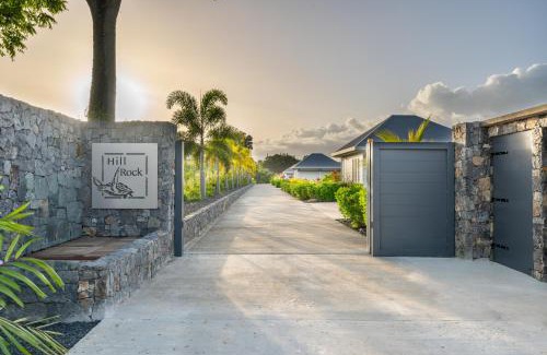 Petit-Bourg Villa | Hill Rock villas - Blue Silver