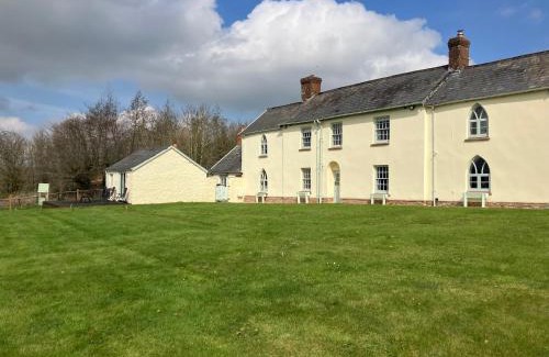 Uffculme Bed & Breakfast | Hillhead Farm Bed and Breakfast
