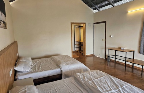 Kudrasthe Bed & Breakfast | Hillock Vista by Triptastic Holidaze