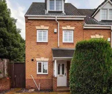 Mexborough Apartment | Hills Close