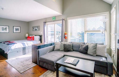 Craigleith House | Hillside BLUE MTN Family Loft @ North Creek Resort