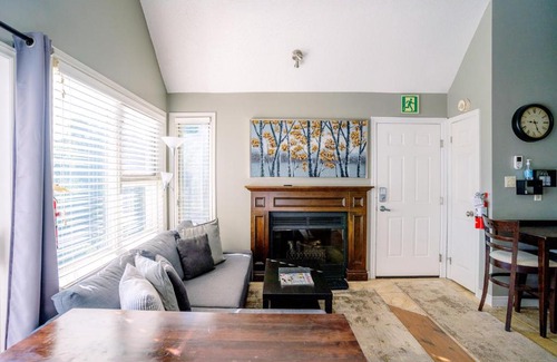 Craigleith House | Hillside BLUE MTN Family Loft @ North Creek Resort