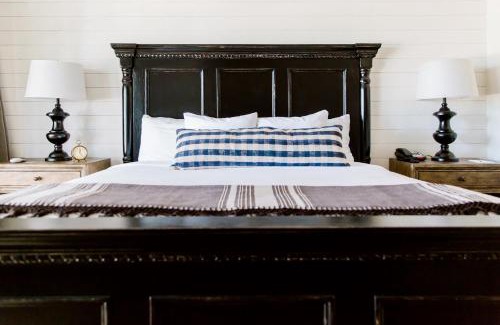 Castroville Hotel | Hillside Boutique Hotel