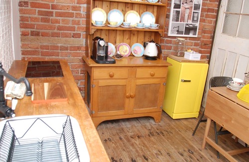Berrima Cottage | Hillside Cottage - historic 1843 attached cottage in an AWARD WINNING village