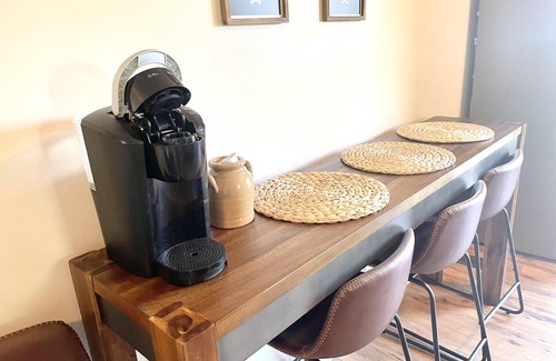 Marietta Cabin | Hillside Hideaway in Marietta, OH: 4 beds, 2 baths, stunning views!nnnn