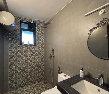 Alto de Porvorim Apartment | Hillside Hideaway
