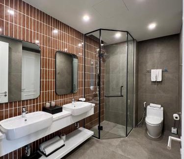 An Thoi Apartment | Hillside Luxury Apartments by CASEPIA