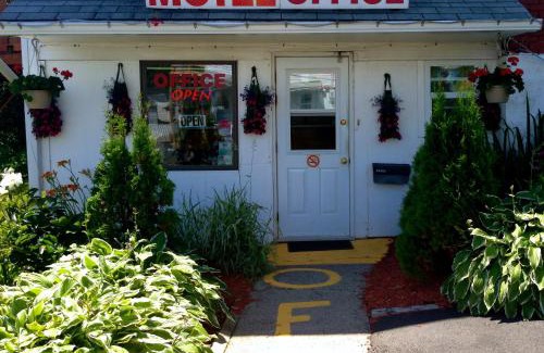 Saint John Hotel | Hillside Motel