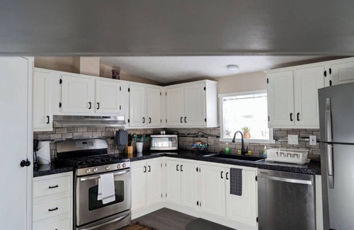 Big Sandy House | Hilltop Gem, , with amazing views of the wind River Mountain Range, Sleeps 8