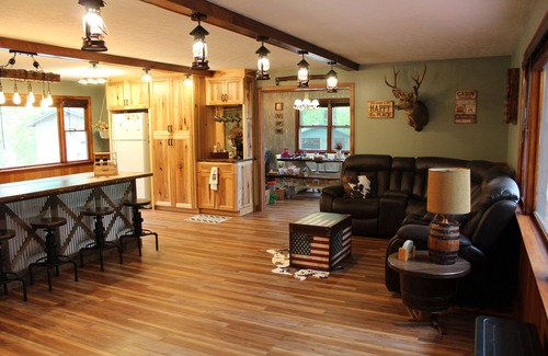 Scotland House | Hilltop Getaway on 140+ private wooded acres with trails, pond, beautiful view!