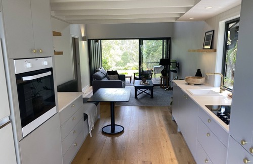 Tinbeerwah House | Hilltop Woods Noosa