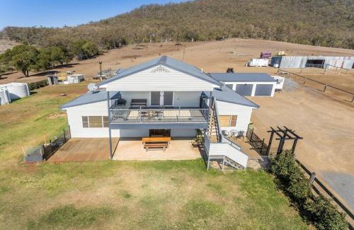 Upper Freestone Apartment | Hillview, a quiet country escape with views.