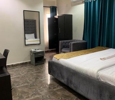 Ozalla Hotel | Hilton Garden Hotel