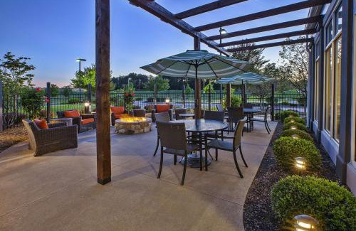 North Canton Hotel | Hilton Garden Inn Akron-Canton Airport
