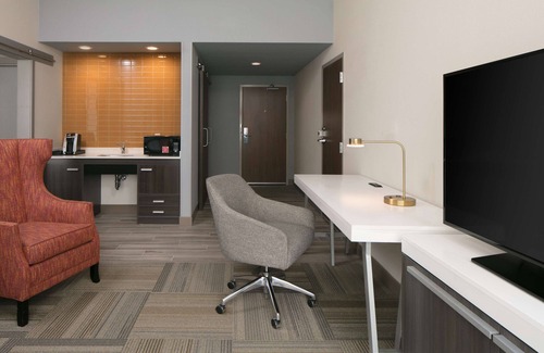 Iowa City Hotel | Hilton Garden Inn Iowa City Downtown University
