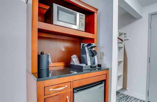 Buechel Hotel | Hilton Garden Inn Louisville/Northeast