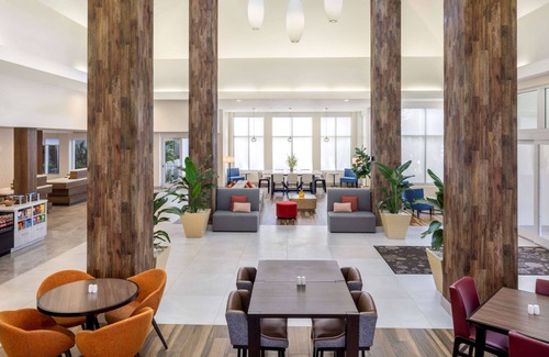 Ludlam Hotel | Hilton Garden Inn Miami Airport West