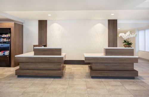Ludlam Hotel | Hilton Garden Inn Miami Airport West