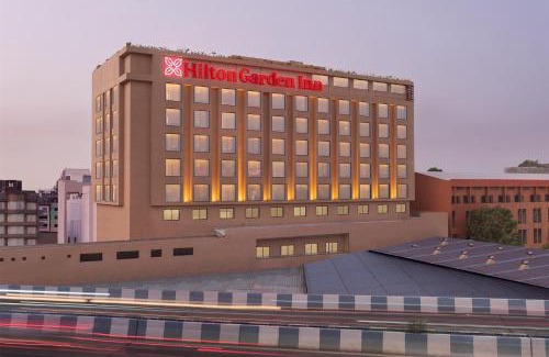 Surat Hotel | Hilton Garden Inn Surat City Centre